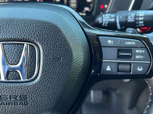 Used 2025 Honda Pilot Elite image 27