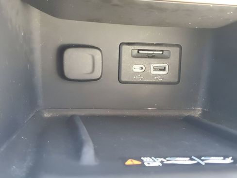 Used 2020 GMC Acadia Denali w/ Technology Package image 33