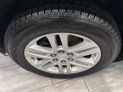 Used 2008 Buick Enclave CX w/ Driver Confidence Package image 10