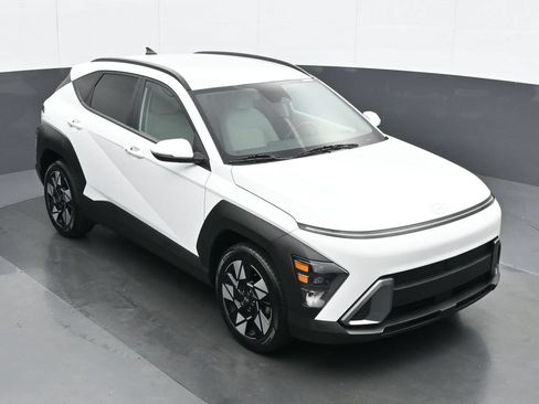 Used 2025 Hyundai Kona SEL FWD image 25