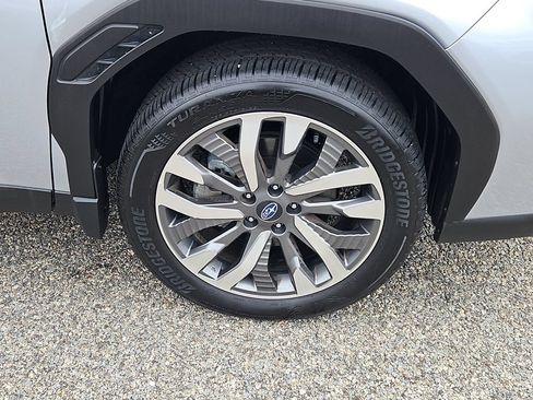 Used 2025 Subaru Forester Touring AWD/4WD image 10