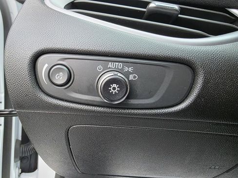 Used 2023 Chevrolet Malibu LT image 13