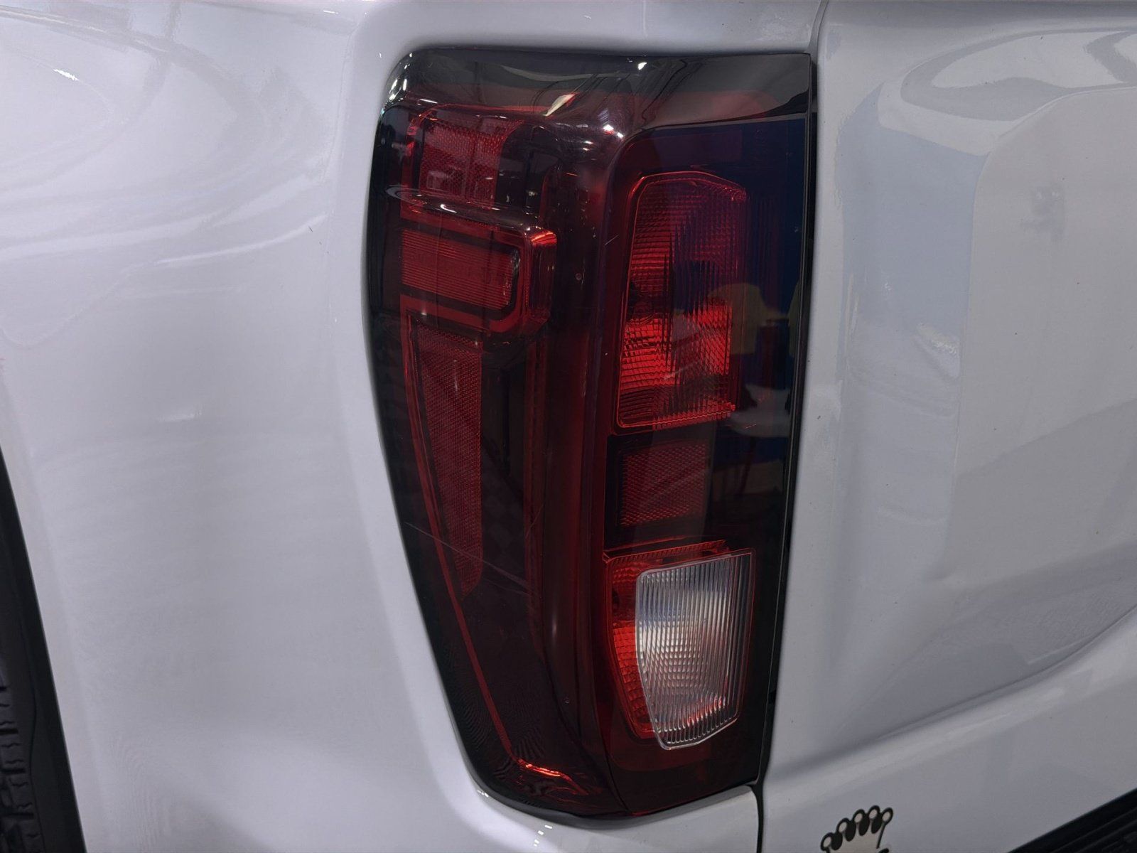 Used 2023 GMC Sierra 1500 SLE AWD/4WD image 17
