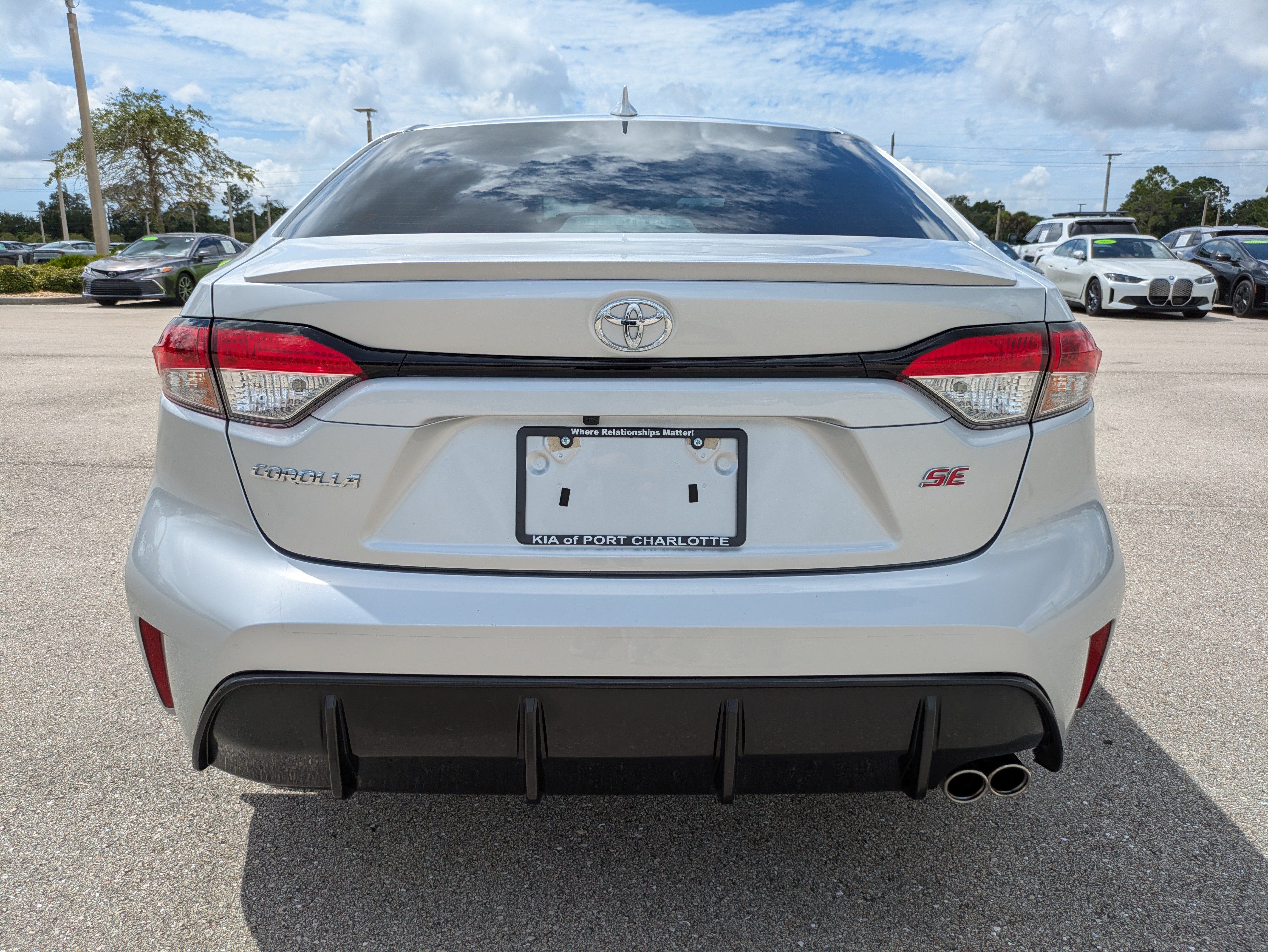 Used 2025 Toyota Corolla SE FWD image 5