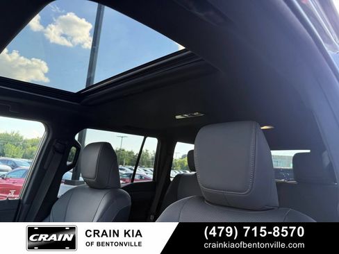 Used 2025 Lexus GX 550 AWD/4WD image 23