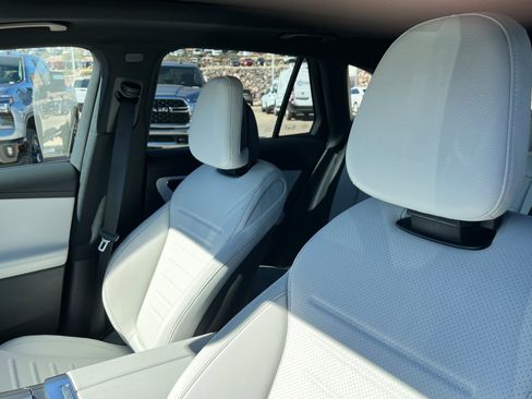 New 2026 Mercedes-Benz GLC 300 4MATIC image 16