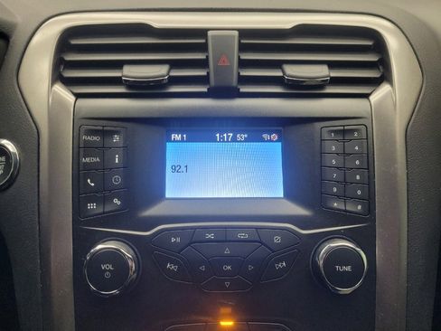 Used 2020 Ford Fusion S image 25