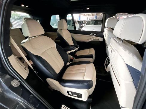 Used 2019 BMW X7 xDrive40i w/ Dynamic Handling Package image 20