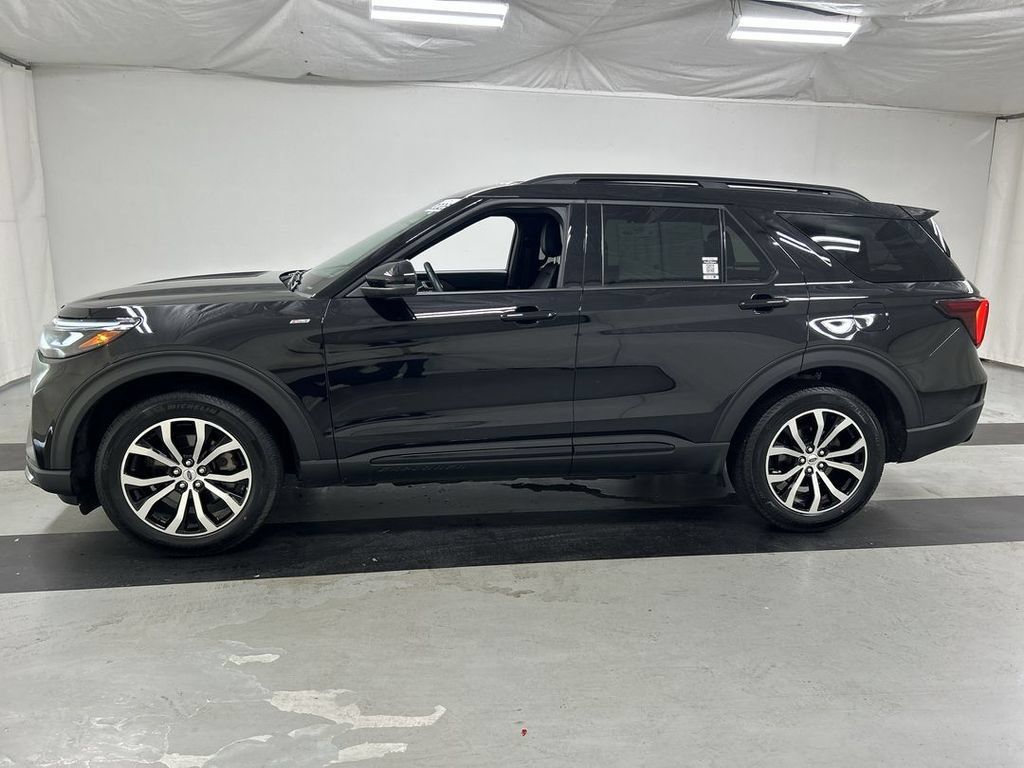 Used 2026 Ford Explorer ST-Line AWD/4WD image 6