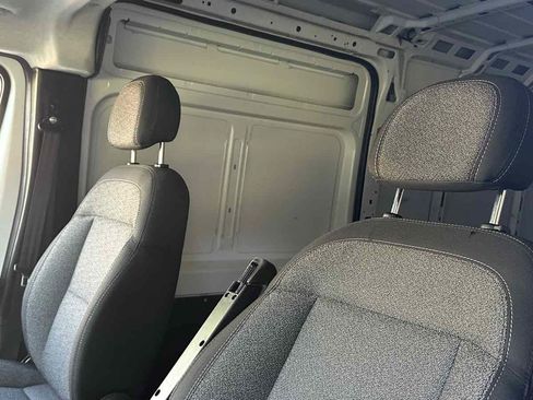 Used 2023 RAM ProMaster 2500 FWD image 10