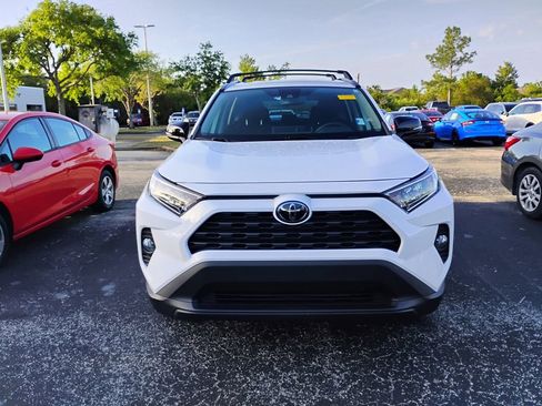 Used 2021 Toyota RAV4 XLE image 8