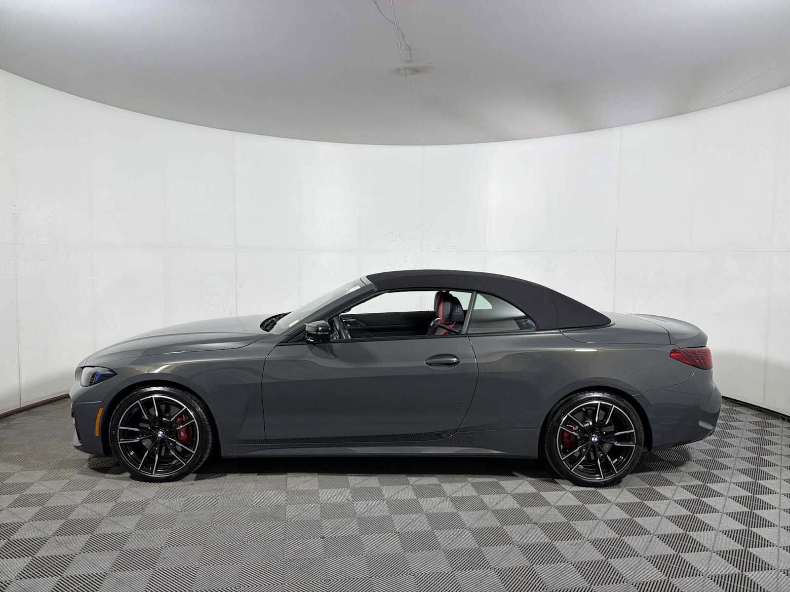 Used 2026 BMW 440i xDrive Convertible w/ Premium Package AWD/4WD image 4