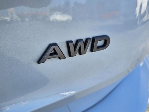 Certified 2025 Nissan Rogue S image 9