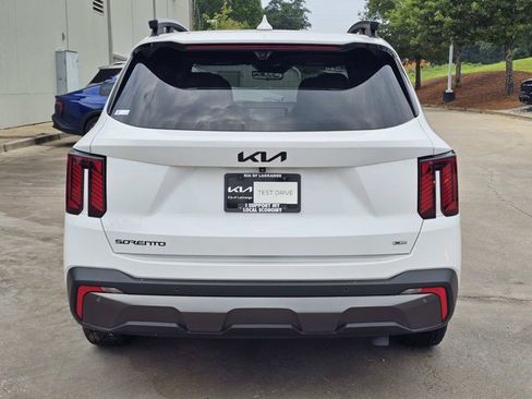 Used 2025 Kia Sorento SX Prestige w/ Sage Leather Package AWD/4WD image 10