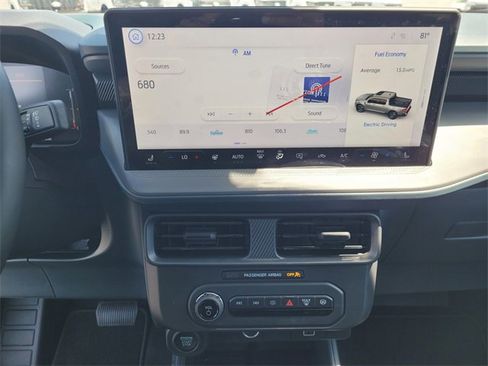 New 2025 Ford Maverick Lariat w/ Black Appearance Package image 10