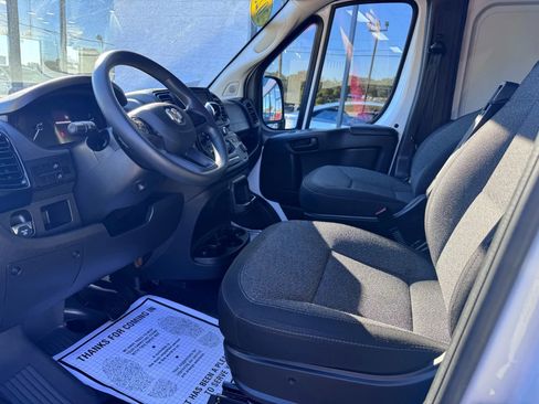 Used 2023 RAM ProMaster 2500 image 9