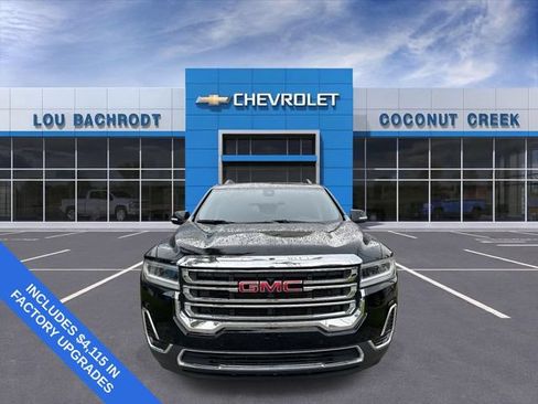 Used 2023 GMC Acadia SLE w/ Driver Convenience Package FWD image 3