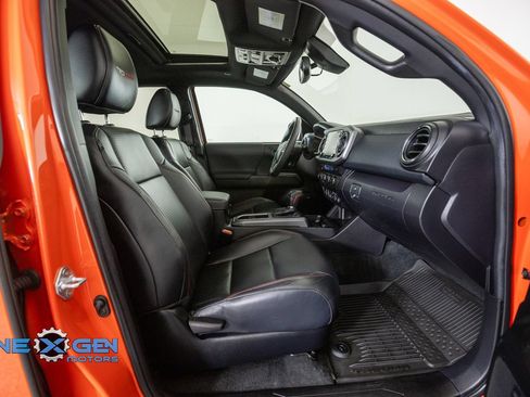 Used 2023 Toyota Tacoma TRD Pro AWD/4WD image 39