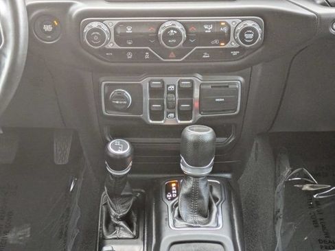Used 2021 Jeep Gladiator Sport AWD/4WD image 19