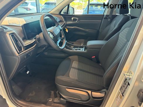 New 2026 Kia Sorento LX FWD image 10