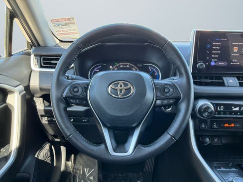 Used 2024 Toyota RAV4 XLE w/ Convenience Package AWD/4WD image 11