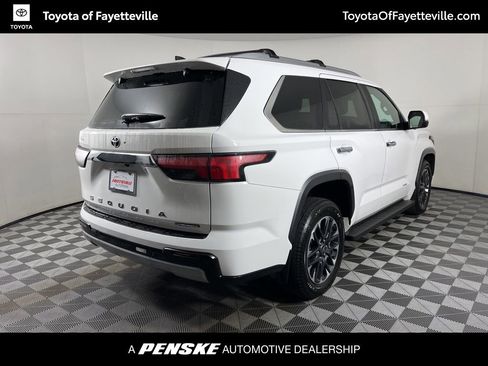Certified 2025 Toyota Sequoia Limited image 19