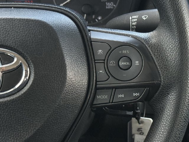 Used 2025 Toyota Corolla LE FWD image 15