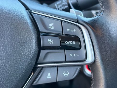 Used 2022 Honda Accord Touring image 27
