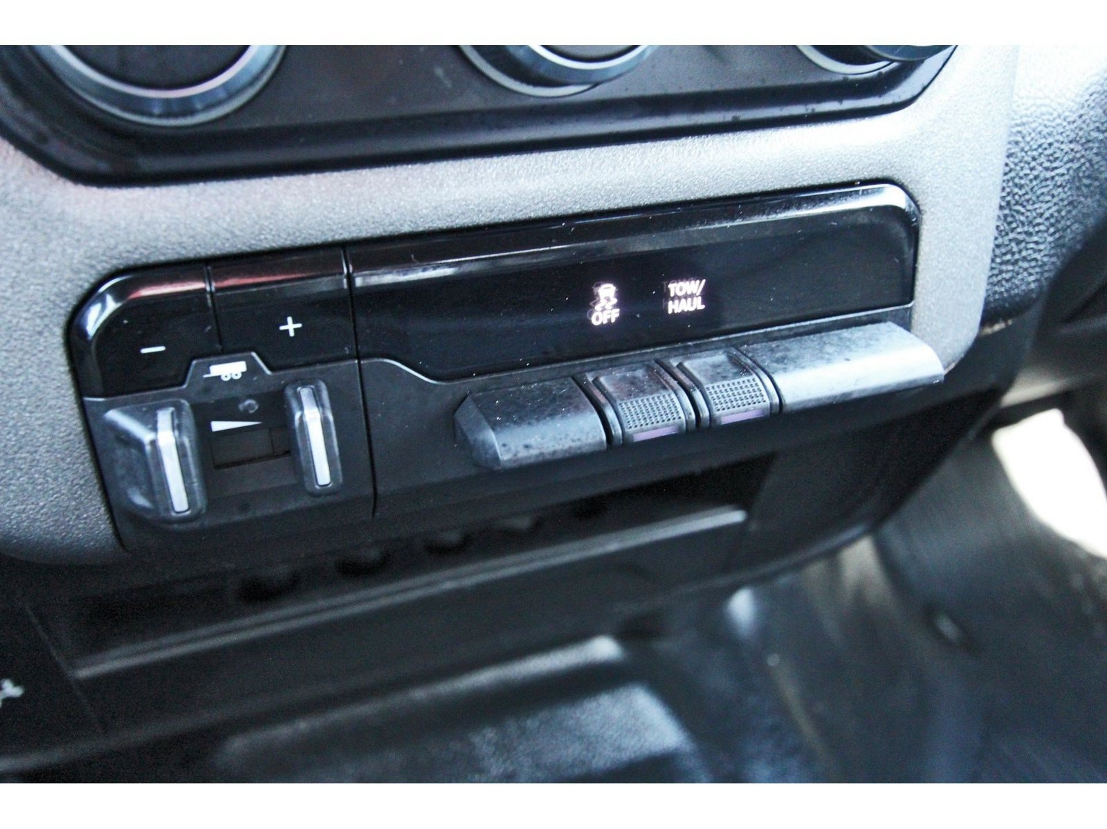 Used 2022 RAM 2500 Tradesman AWD/4WD image 29