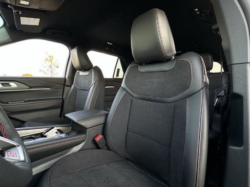 New 2026 Ford Explorer ST image 25