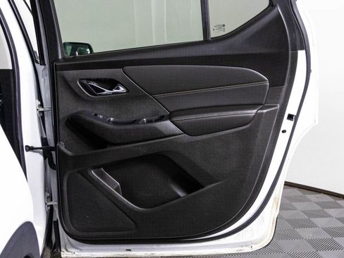 Used 2021 Chevrolet Traverse LT w/ LPO, Floor Liner Package image 37