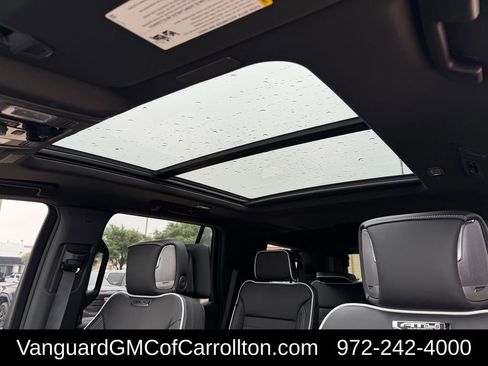 New 2026 GMC Yukon AT4 Ultimate w/ LPO, Floor Liner Package AWD/4WD image 22