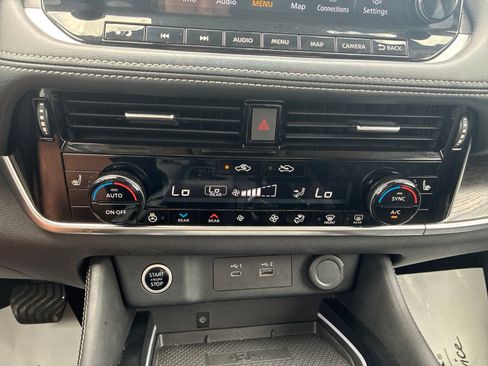 Used 2022 Nissan Rogue Platinum w/ Head-Up Display Package AWD/4WD image 24