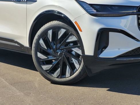 New 2026 Lincoln Nautilus Reserve w/ Jet Appearance Package image 2