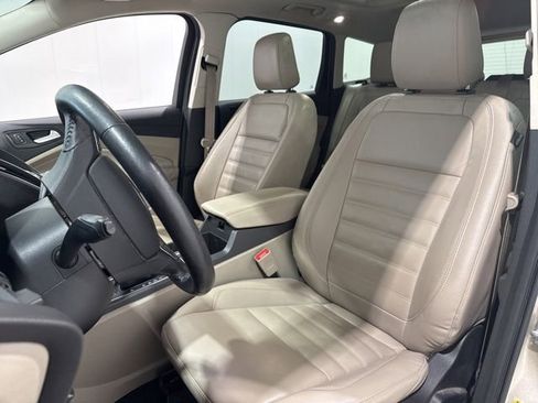 Used 2018 Ford Escape Titanium w/ Ford Safe & Smart Package AWD/4WD image 9