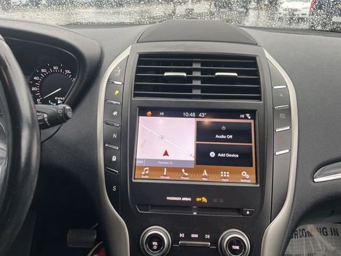 Used 2019 Lincoln MKC Reserve image 22