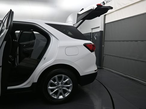 Certified 2024 Chevrolet Equinox LT AWD/4WD image 12