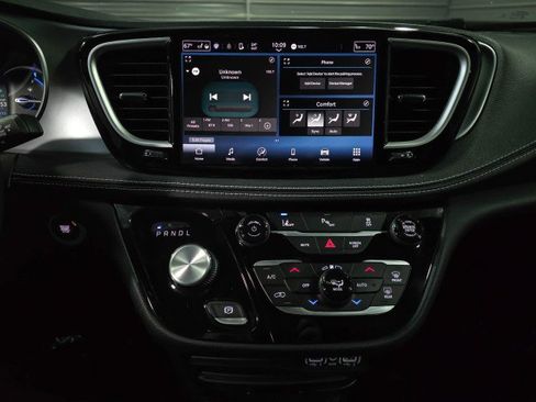 Used 2023 Chrysler Pacifica Touring-L w/ S Appearance Package FWD image 28