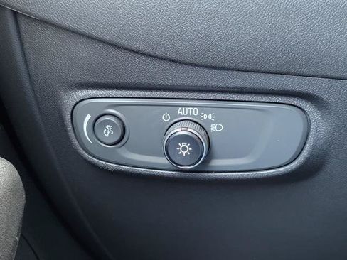 Used 2023 Chevrolet Equinox LT AWD/4WD image 19