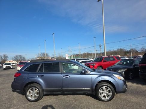 Used 2014 Subaru Outback 2.5i Limited image 4