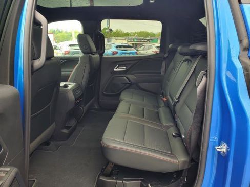 New 2025 Chevrolet Silverado EV RST image 28