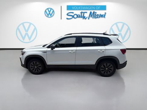 Used 2023 Volkswagen Taos S FWD image 4