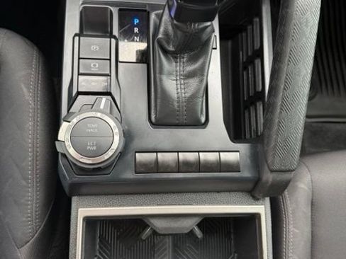 Certified 2024 Toyota Tacoma SR5 AWD/4WD image 25
