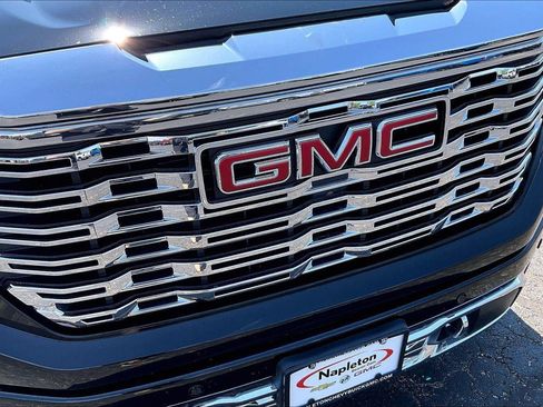 Used 2022 GMC Sierra 1500 Denali w/ Technology Package AWD/4WD image 28