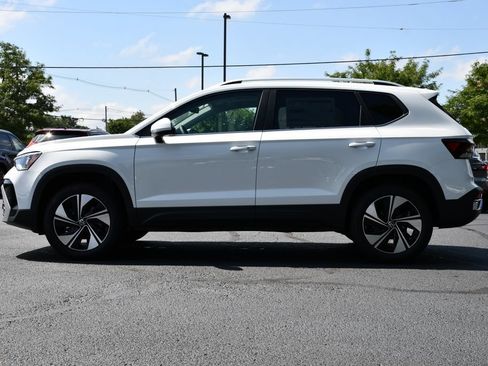 New 2026 Volkswagen Taos SE AWD/4WD image 4