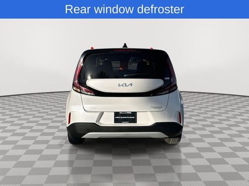 Certified 2023 Kia Soul LX w/ LX Technology Package image 9