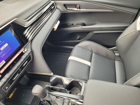 New 2026 Toyota Camry SE image 10