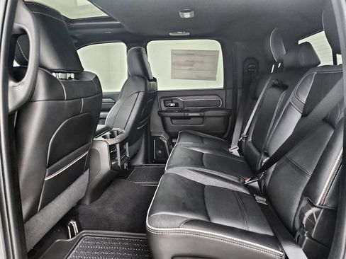 New 2026 RAM 2500 Limited AWD/4WD image 32