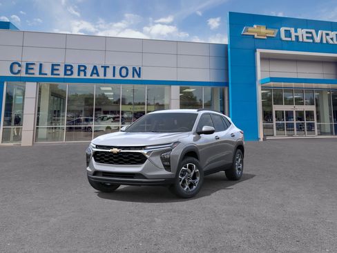 New 2026 Chevrolet Trax LT FWD image 8