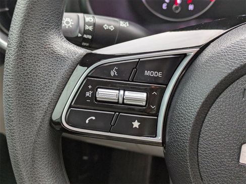 Used 2022 Kia Forte LXS w/ LXS Technology Package image 19